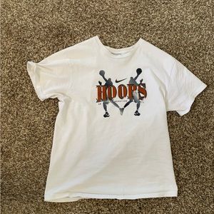 'Hoops' Nike Graphic Tee - Size M